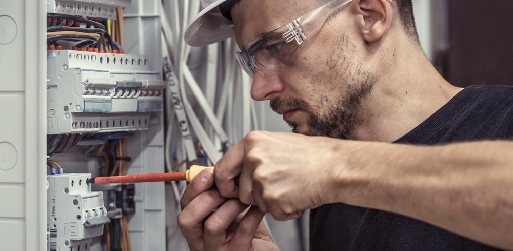  How to Find the Best Electrician Near You